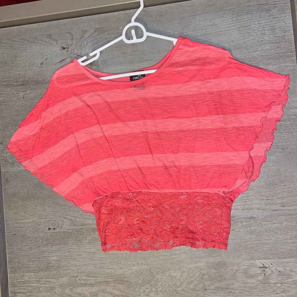 Striped batwing sleeve summer top, lace bottom
